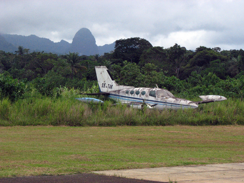 pico-papagaio-from-principe-airport-rw