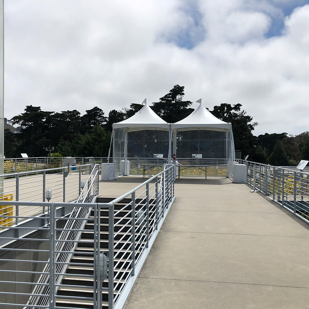 add a tent for a covered area on the roof