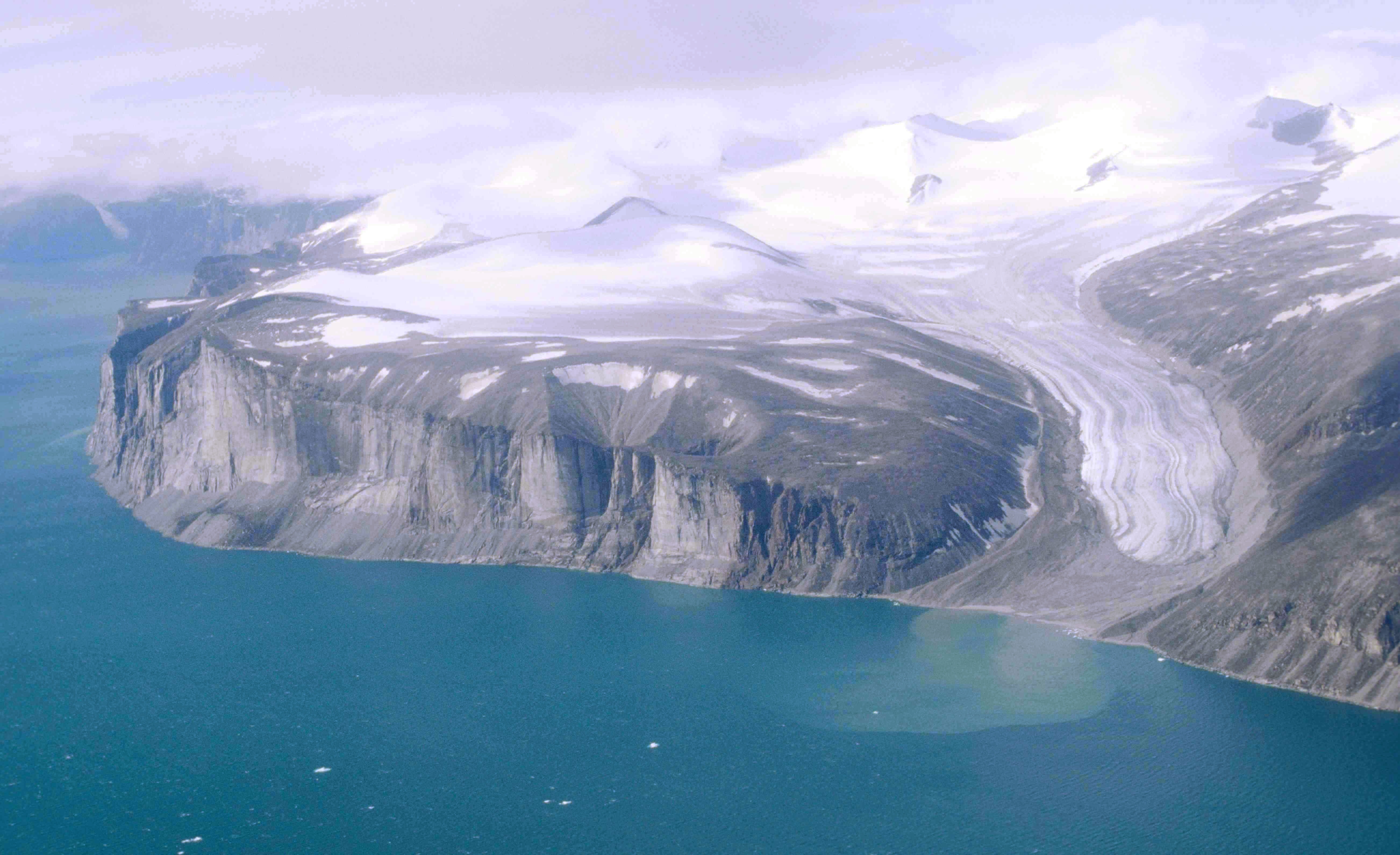 Baffin_Island_Northeast_Coast_1997-08-07